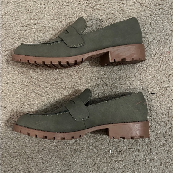 Me Too Olive Green Loafers - Picture 7 of 8
